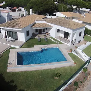 https://vila-ninita.hotelaalgarve.com